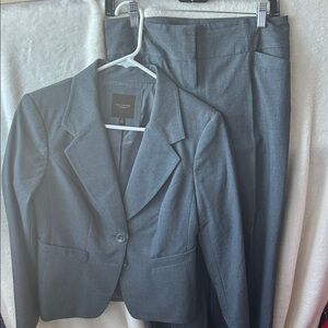 The limited collection Suit Blazer and pants for women in grey